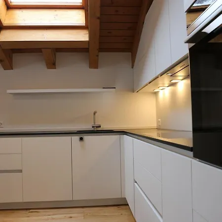 Bolero 4.5 Dachzimmerwohnung Apartamento *